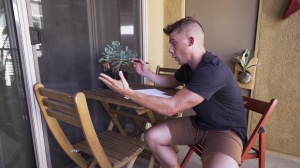 DrillMyHole.com: American Ricky Larkin feels in need of bareback hard ramming in the kitchen