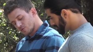 BROMO.com: Handjob with athletic Ali Liam in company with Alexander Gustavo