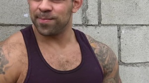 Str8 Chaser: Big dick Lorenzo Flexx getting facial