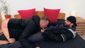 Bromo US: Paul's Hole Seeks Kotly's Attention