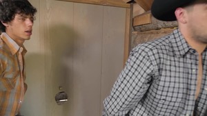 Str8ToGay: Johnny Rapid's First Glory Hole Encounter