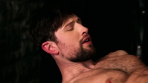 BROMO - Drew Dixon Pays a Visit to Diego Reyes Dungeon