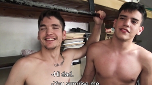 LatinLeche.com: Muscled hunk digs hard slamming