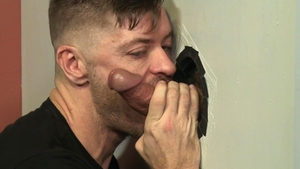 MenOver30: Gay Love in Out-of-Order Bathroom