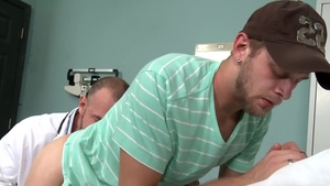 PrideStudios - Rich Kelly alongside Joe Parker kissing