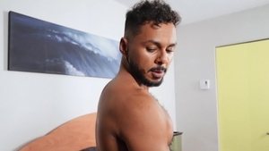 Str8Chaser.com - Bear Ryan Bones touching big dick