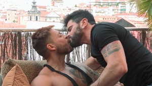 Hot House: Bodybuilder Mario Domenech showing big dick
