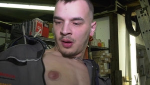 FrankfurtSexStories: Alex's Hole Stretches for Desmond