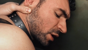 Bromo - American Ian Greene fingering