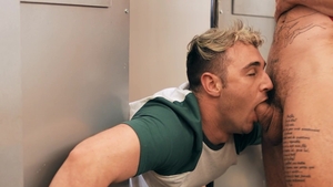 DrillMyHole: Stuck Door Fucky Encouter