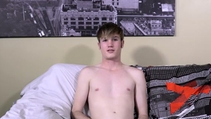 BoyCrush.com: The Twink Who Loves Ass Play