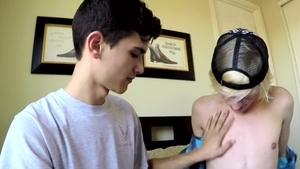 HomeMadeTwinks - Smooth Blowjob with Amateur Twink Couple