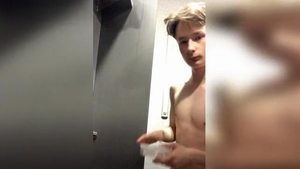 TXXXMStudios.com: Suds Up! Andy's Shower Adventure