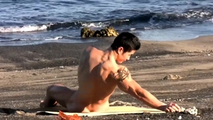 Cum Fu - Muscled Peter Le voyeur gets a good fucking