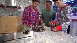 Dakota Lovell: Yule Log Burning Hot