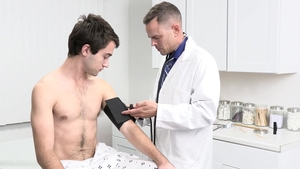 DoctorTapes: Gay Doctor Mason Anderson Checks Trent Summers