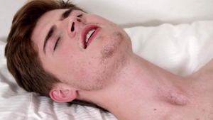 Two Skinny Twinks Fucking, Kissing and Rimming