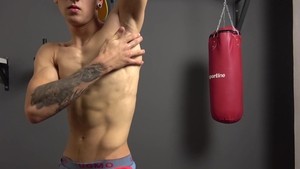 EastBoys.com: Flex fucking with muscle straight guy Pablo Gomez at the casting