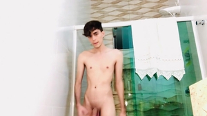 LustForBoys.com - Teen chick Henry Evans wanking in shower