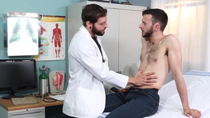 Nice sex session with a shredded guy that cums really hard