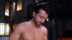 HotHouse: Latin Bodybuilders Cruise for Ass in the City