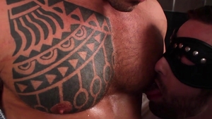 Maskurbate: Muscle Worship Scene - Devon Dexx & Fook