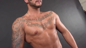 maskurbate: The Secret Life of a Montreal Stripper