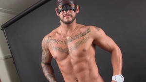 maskurbate: The Secret Life of a Montreal Stripper