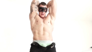 maskurbate: Muscle Man Luke Behind the Mask