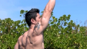 CumFu - Asian outdoors
