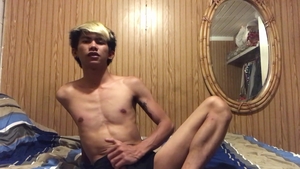 EuroBoyXXX.com: Adorable Boy's Sticky Spurt