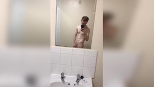 EuroBoyXXX.com: No Shower? No Problem for Jack-off Twinks