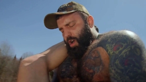 Bromo US: Gay Hunters' Sexy Adventure