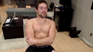ChaosMen: Muscled Man Takes Over Live Gay Cam Show & Tantalizes Viewers