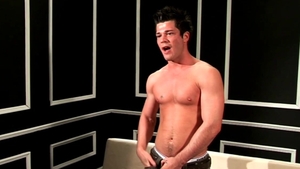 MenatPlay: Seductive Starr Shines in His Casting