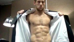 MenatPlay: Gorgeous Gym Rat's Secret Webcam Session