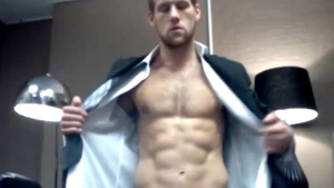 MenatPlay: Gorgeous Gym Rat's Secret Webcam Session