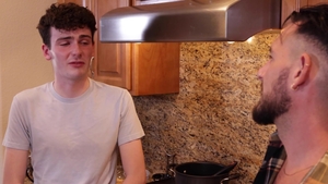 FamilyDick - Thanksgiving Roasting For a Pale Twink