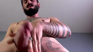 AlternaDudes: Tattooed Hipster Gay Dude Gabe Tonic Solo Scene