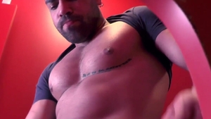 StagHomme: Damien Crosse and Wagner Victoria in Gloryhole Fun