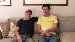 AmateursDoIt: Australian Amateur Str8 Dude First Time Gay Sex