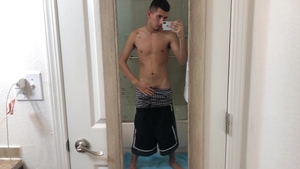 BarebackLatinoz: Roman Blake's Slim & Smooth Body Beats Off in the Shower