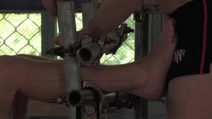 Boynapped.com: Worshipping at the Altar of Jamie's Wet Feet