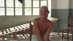 Boynapped.com: Squeezing Every Inch of Big Sean's Meat