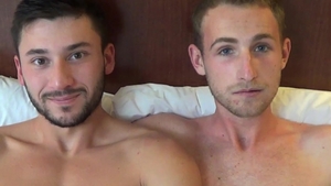 jockbreeders: Comfortably Submerged in Gape-Eye Action