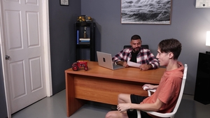 Family Creep: Undercover Stepdaddy Bear