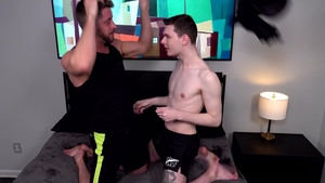 jockbreeders: JockBreeders DILF Johnny Dominates Twink