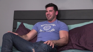 Solo: Bartender's Big, Shaved Package