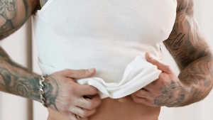 Men: Muscle Lads Get Hard In The Gym