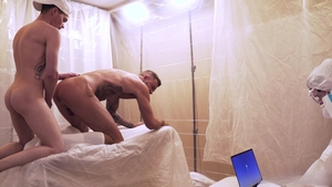 twinktop: Dad-Son Duo Shares One Big Dick